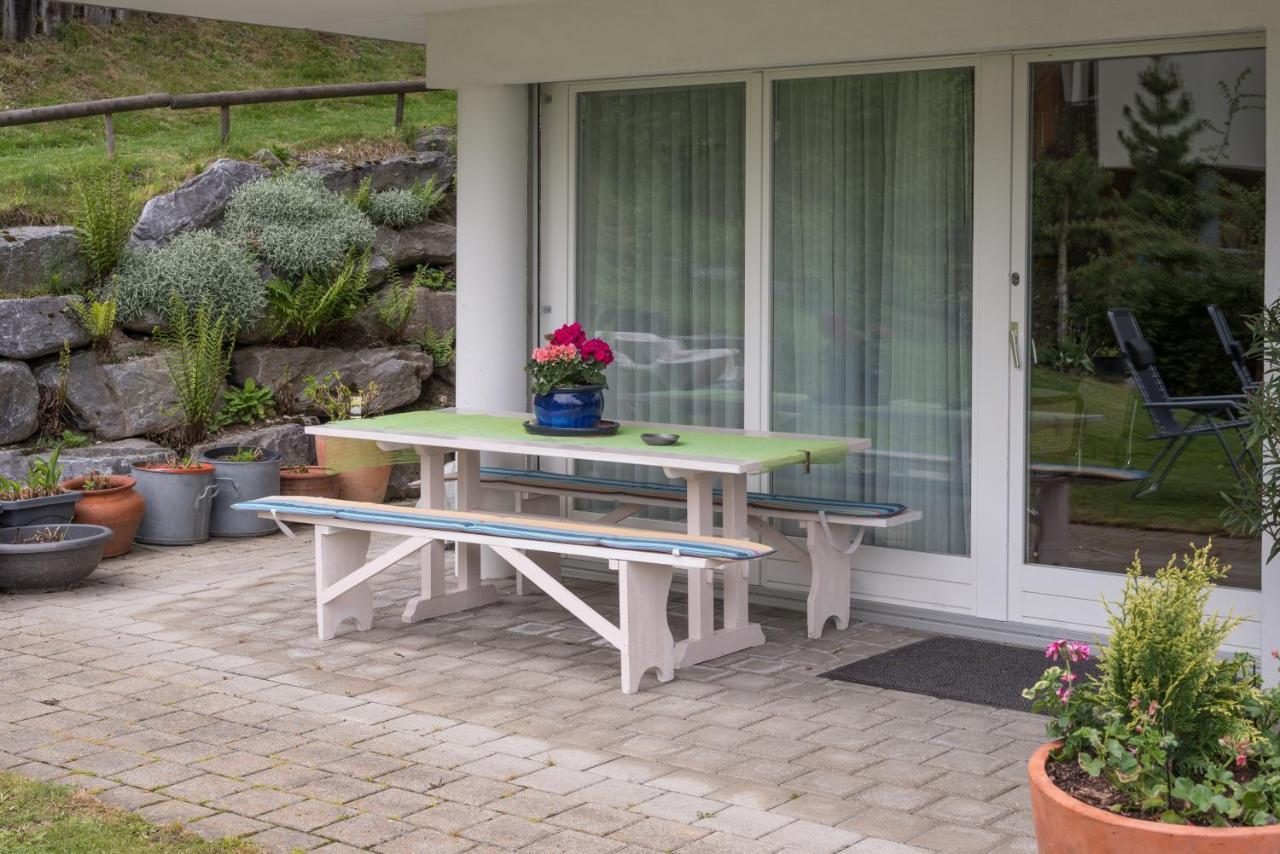 Grava - Ferienwohnung Fuer Max. 2 Personen Laax Extérieur photo